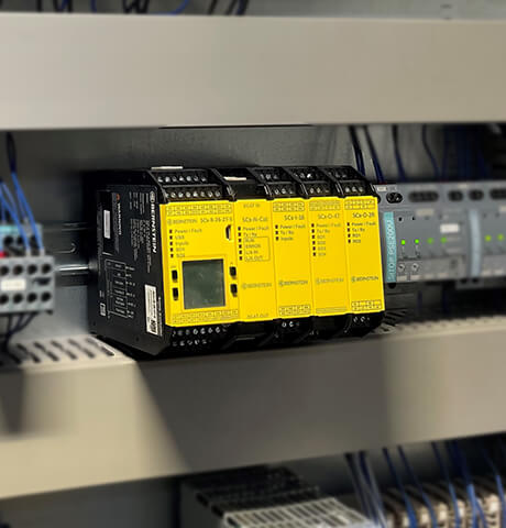 Expandable safety controller SCx from BERNSTEIN