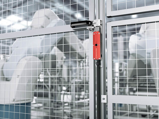 Safe guard locking device SLC on a safety gate